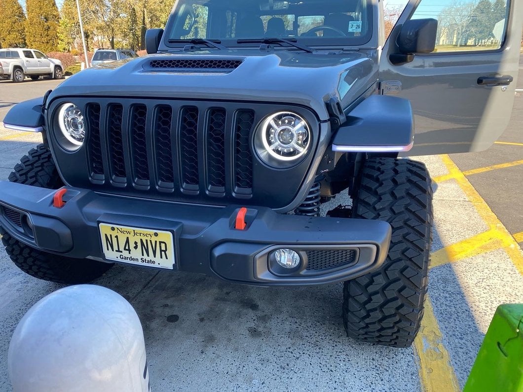 Raxiom 9-Inch LED Headlights with DRL and Halo; Black Housing; Clear Lens (20-25 Jeep Gladiator JT)