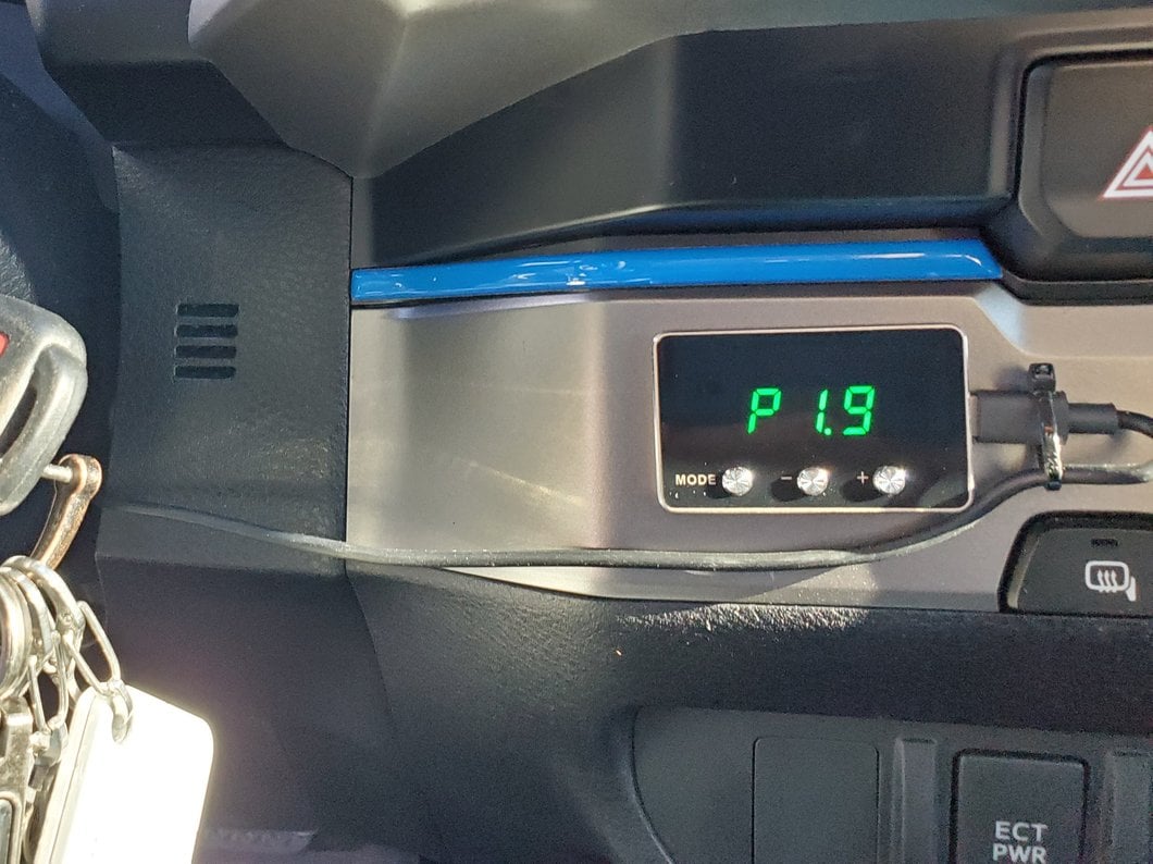 Raxiom SpeedForm Series Throttle Controller (05-23 Tacoma)