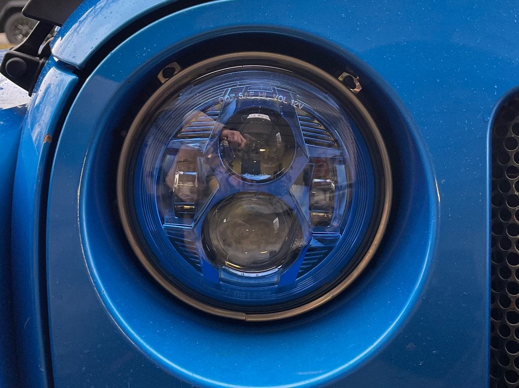 Raxiom 7-Inch LED Headlights; Blue Housing; Clear Lens (07-18 Jeep Wrangler JK)