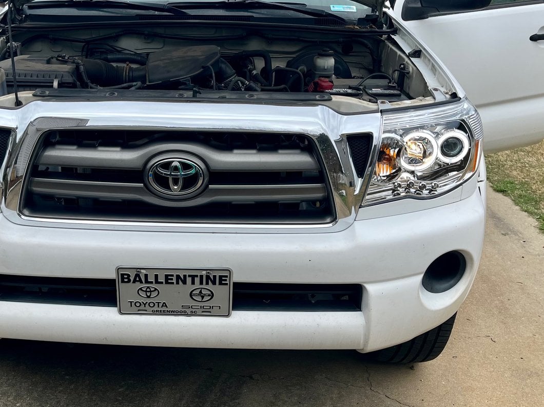 Raxiom Super White LED Halo Projector Headlights; Chrome Housing; Clear Lens (05-09 Tacoma)