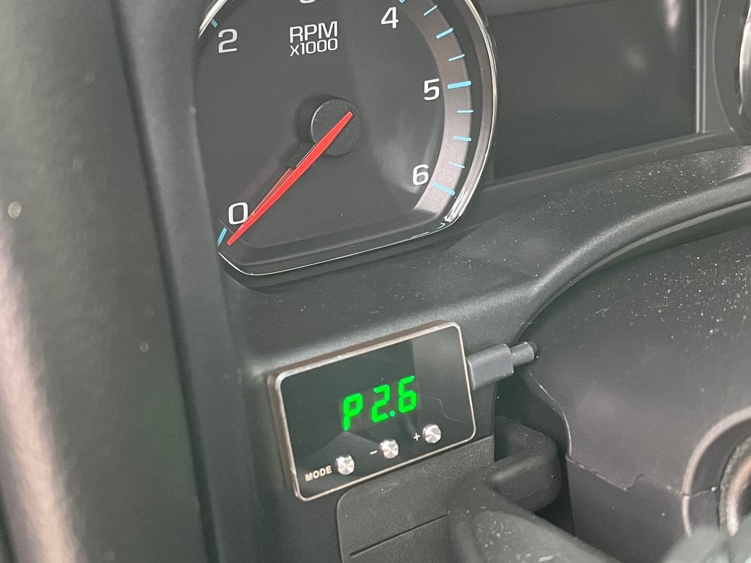 Raxiom SpeedForm Series Throttle Controller (07-16 Silverado 1500)