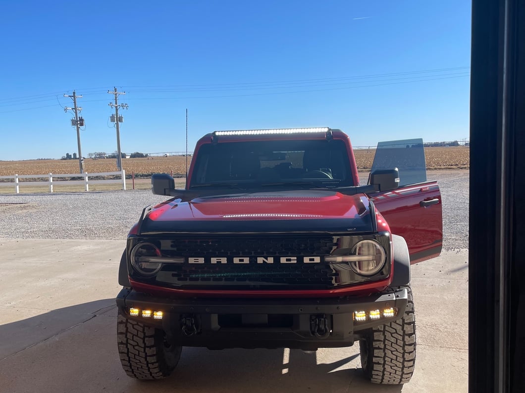 Raxiom Axial Series 40-Inch 200w LED Light Bar with Windshield Mounting Brackets (21-25 Bronco)