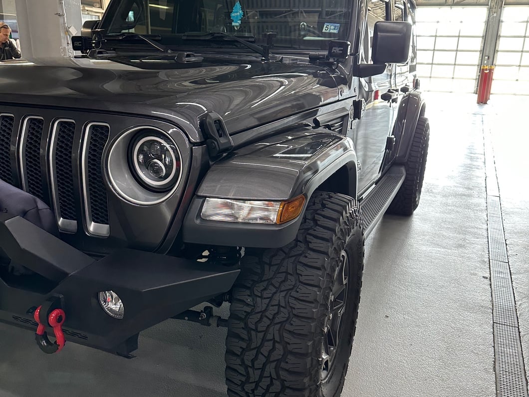 Raxiom Axial Series LED Fender Vent Courtesy Light with DRL Option (18-25 Jeep Wrangler JL)