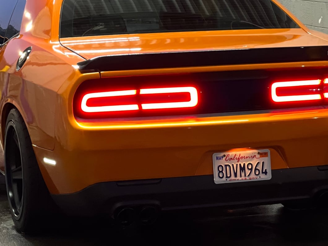 Raxiom Axial Series LED License Plate Lamp (08-14 Challenger)