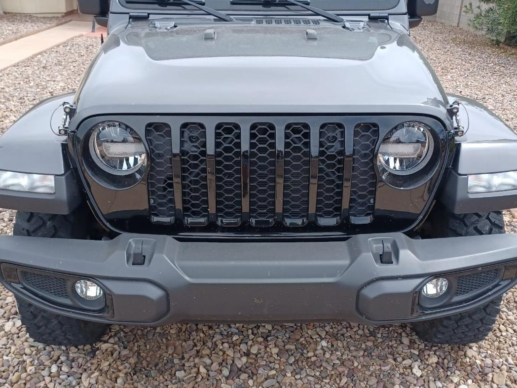 Raxiom Axial Series 9-Inch LED Headlights; Black Housing; Clear Lens (20-25 Jeep Gladiator JT w/ Factory Halogen Headlights)