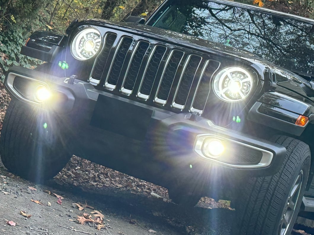 Raxiom Axial Series Angel Eye LED Fog Lights (20-25 Jeep Gladiator JT)