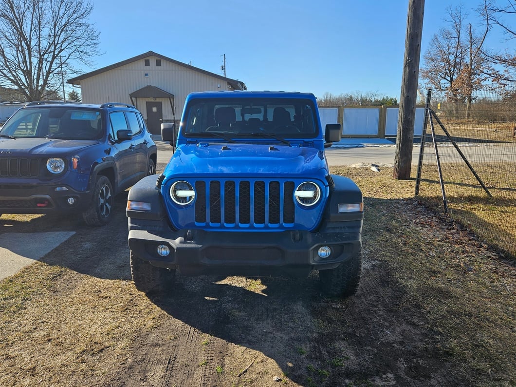 Raxiom Axial Series 9-Inch LED Headlights; Black Housing; Clear Lens (20-25 Jeep Gladiator JT w/ Factory Halogen Headlights)