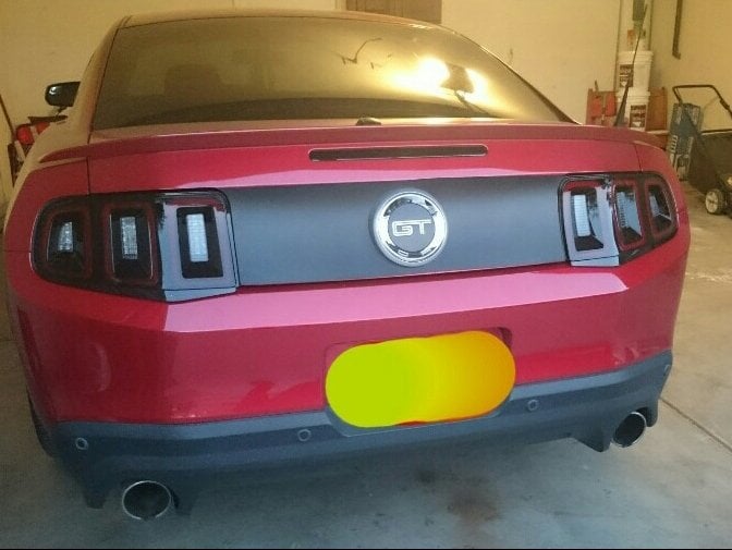 Raxiom 2013 Factory Tail Light Conversion Kit (10-12 Mustang)