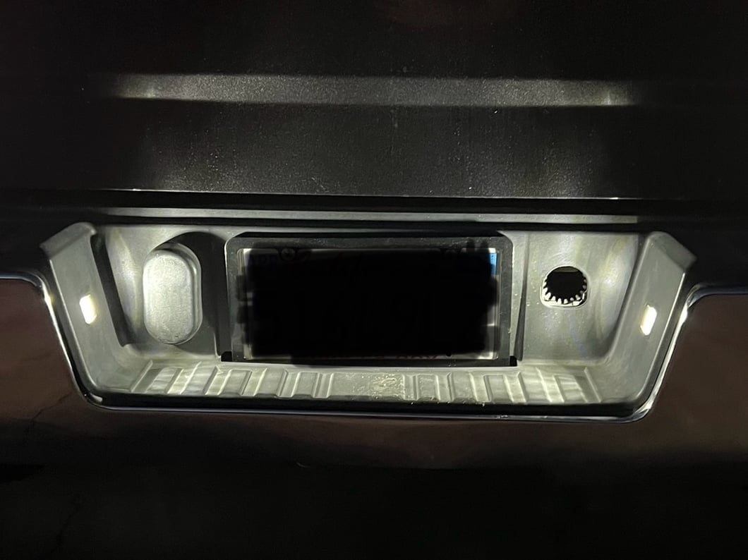 Raxiom Axial Series LED License Plate Lamps (14-18 Silverado 1500)