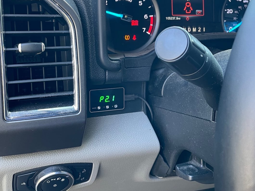 Raxiom SpeedForm Series Throttle Controller (11-25 F-250 Super Duty)