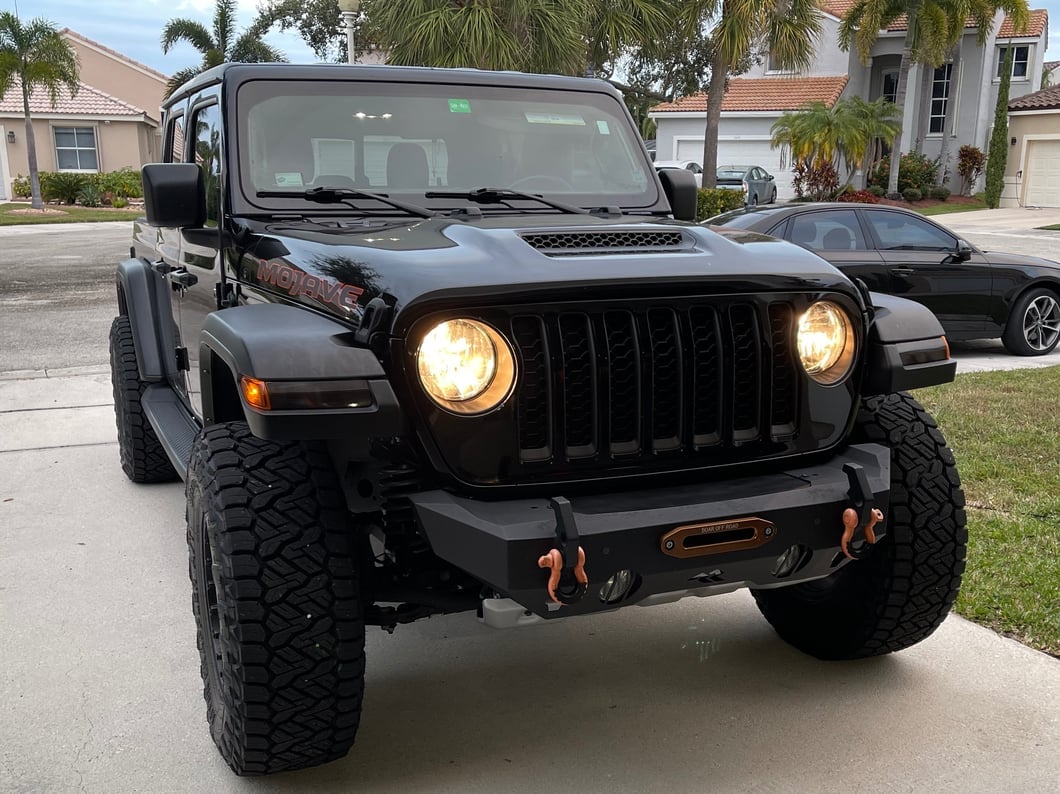 Raxiom Axial Series Anti-Flicker Harness Kit (20-25 Jeep Gladiator JT)