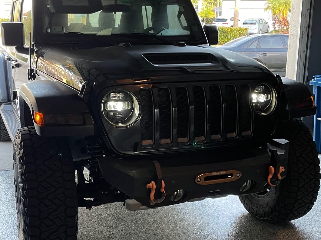 Raxiom Axial Series Anti-Flicker Harness Kit (20-25 Jeep Gladiator JT)