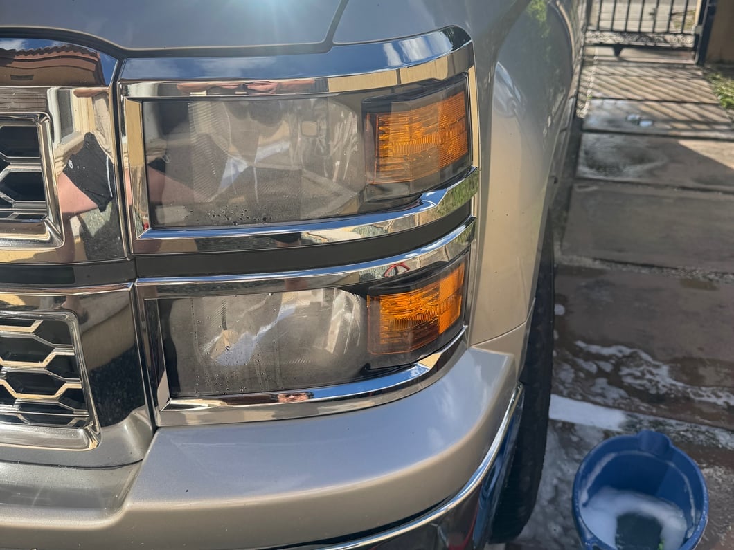 Raxiom OE Style Headlights with Chrome Trim; Black Housing; Clear Lens (14-15 Silverado 1500)
