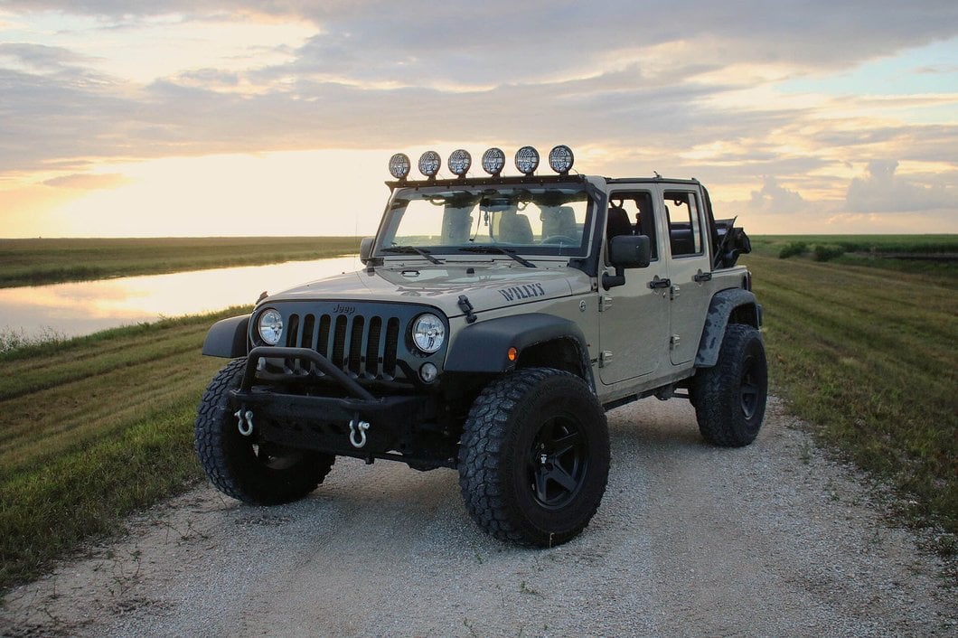 Raxiom 50-Inch LED Light Bar Windshield Mount with Auxiliary Bracket (07-18 Jeep Wrangler JK)