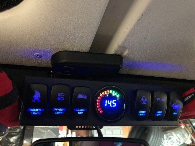 Raxiom Control Box with Switch Panel (07-18 Jeep Wrangler JK)