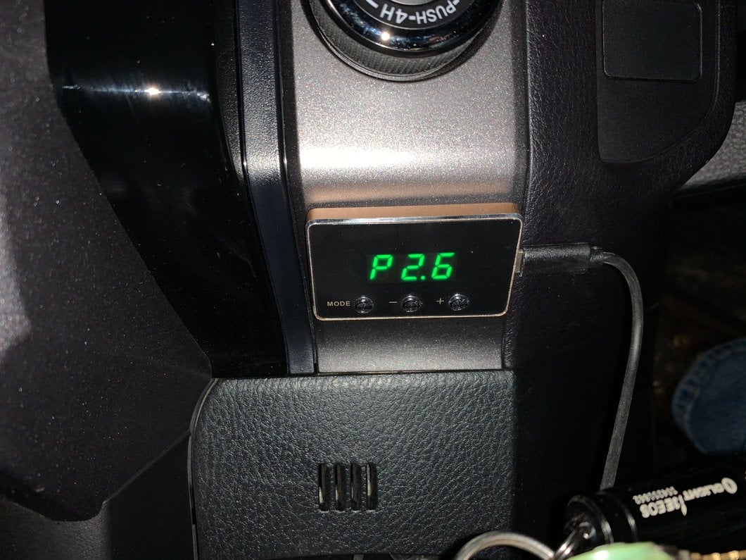Raxiom SpeedForm Series Throttle Controller (05-23 Tacoma)