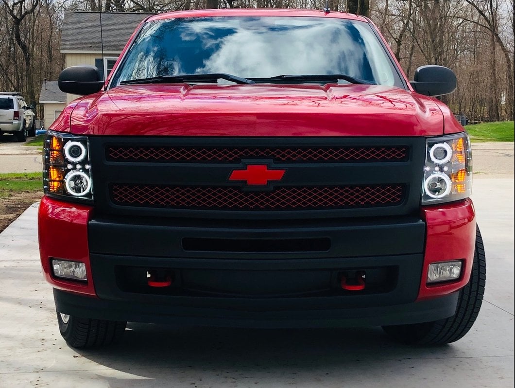 Raxiom Super White LED Halo Projector Headlights; Black Housing; Clear Lens (07-13 Silverado 1500)