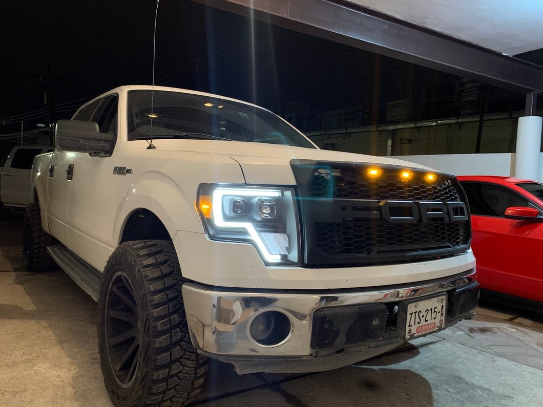 Raxiom G4 Projector Headlights; Black Housing; Clear Lens (09-14 F-150 w/ Factory Halogen Headlights)
