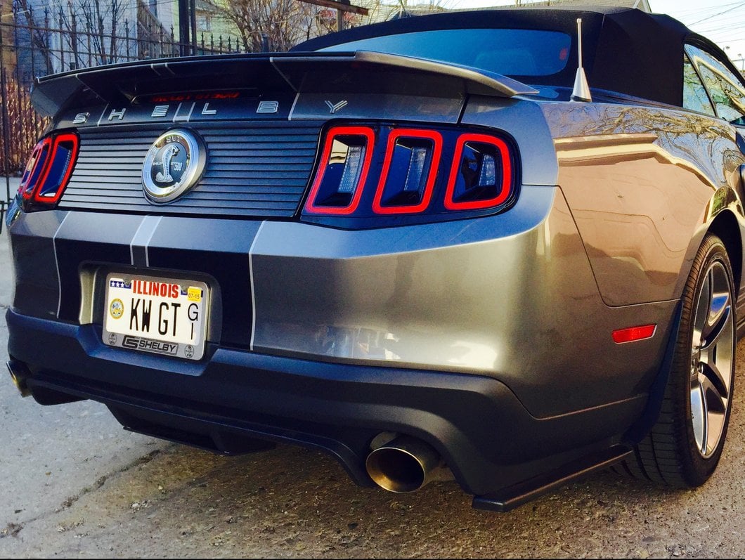 Raxiom 2013 Factory Tail Light Conversion Kit (10-12 Mustang)