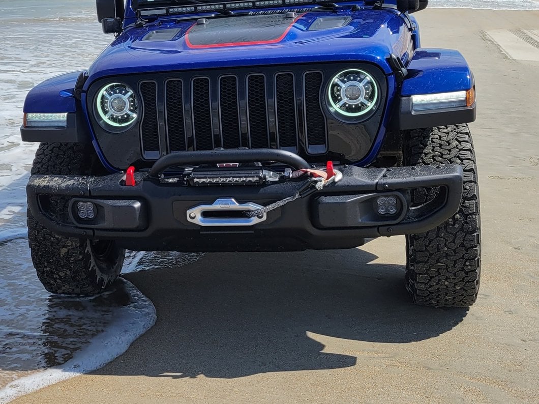 Raxiom 9-Inch LED Headlights with DRL and Halo; Black Housing; Clear Lens (18-25 Jeep Wrangler JL)