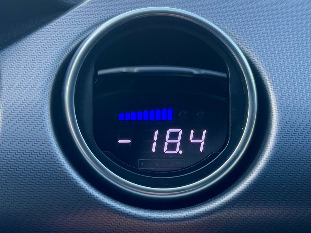 Raxiom Vent Integrated Boost Gauge without Vent Housing (15-23 Mustang)
