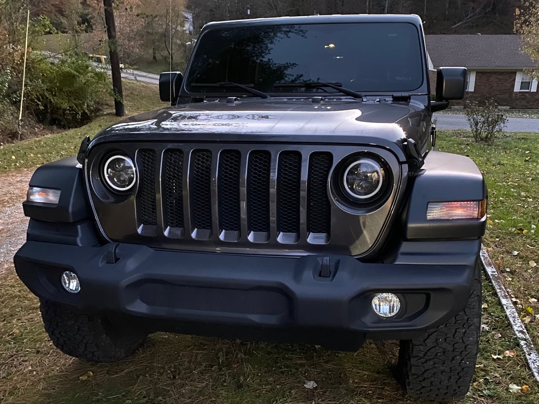 Raxiom Axial Series 7-Inch LED Halo Headlights with DRL, Amber Turn Signals and Headlight Adapter; Black Housing; Clear Lens (18-25 Jeep Wrangler JL)