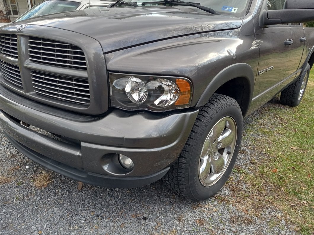 Raxiom Crystal Headlights; Black Housing; Clear Lens (02-05 RAM 1500)