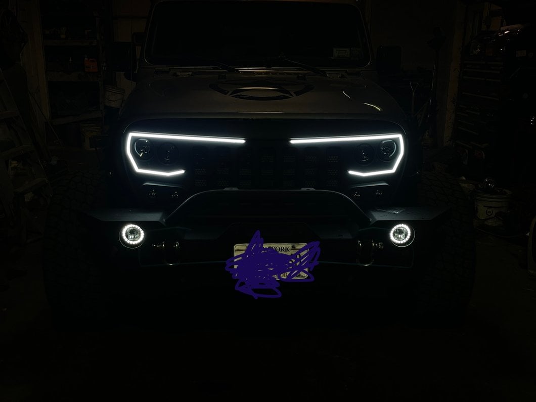 Raxiom Axial Series Nighthawk LED Fog Lights (18-25 Jeep Wrangler JL Sport)