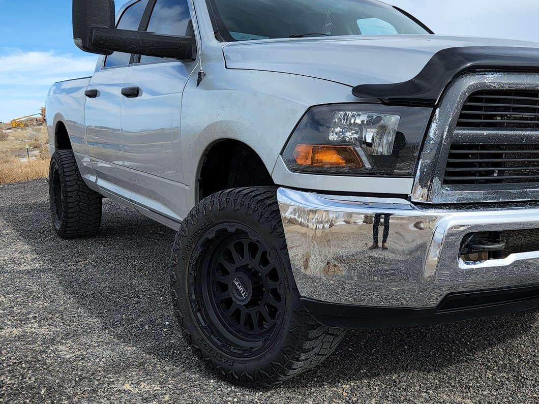 Raxiom Axial Series Euro Style Headlights with Single Bulb; Black Housing; Clear Lens (10-18 RAM 2500 w/ Factory Halogen Non-Projector Headlights)