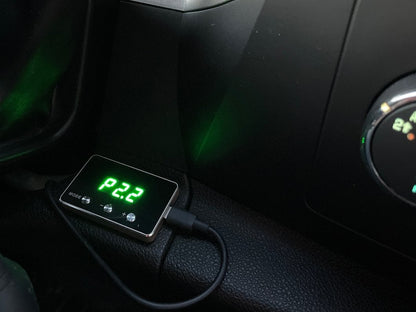 Raxiom SpeedForm Series Throttle Controller (07-16 Silverado 1500)
