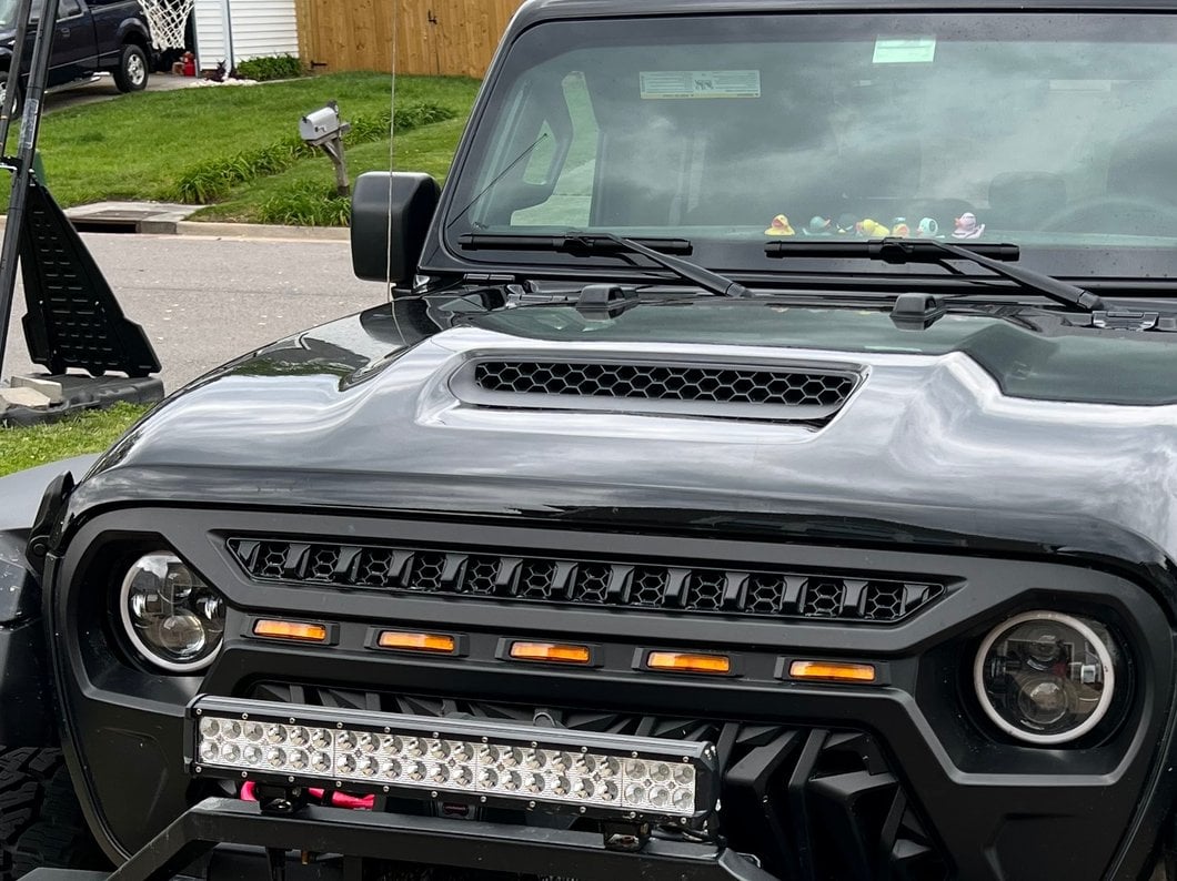 Raxiom Axial Series 7-Inch LED Daymaker Headlights; Chrome Housing; Clear Lens (20-25 Jeep Gladiator JT)