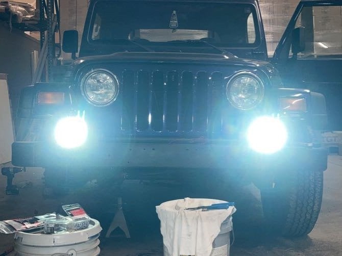 Raxiom 3-Inch 8-LED Cube Light; Combo Beam (Universal; Some Adaptation May Be Required)