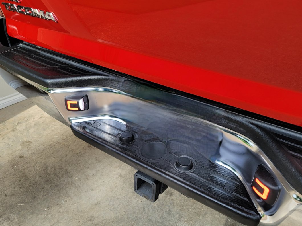 Raxiom Axial Series LED License Plate Lamps (09-15 Tacoma)