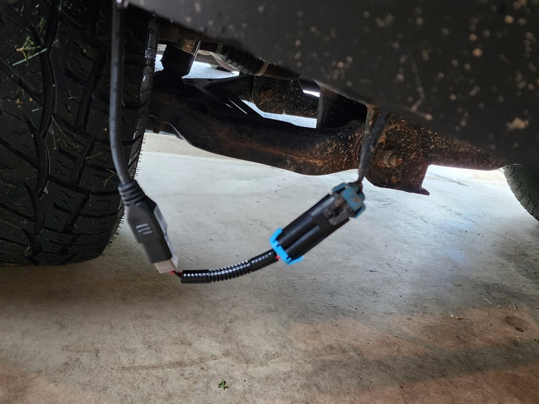 Raxiom Axial Series H10 Fog Light Wire Harness Adapter Set (99-25 F-150)