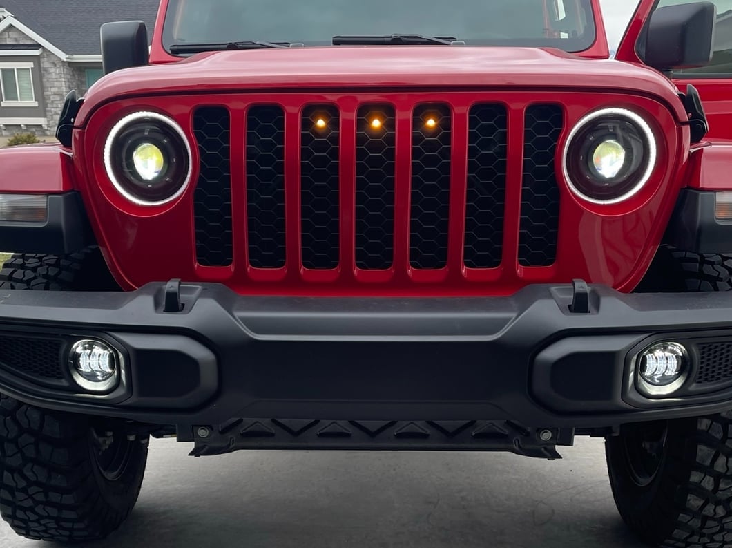 Raxiom Axial Series LED Fog Lights (20-25 Jeep Gladiator JT)