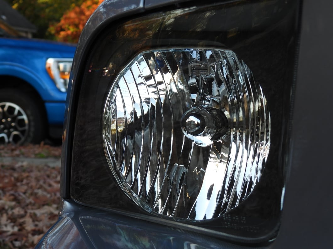 Raxiom Axial Series OEM Style Replacement Headlights; Chrome Housing; Clear Lens (05-09 Mustang w/ Factory Halogen Headlights, Excluding GT500)