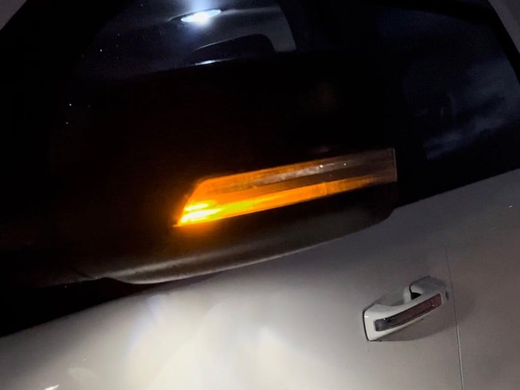Raxiom Axial Series Sequential LED Mirror Lighting (19-25 RAM 1500)
