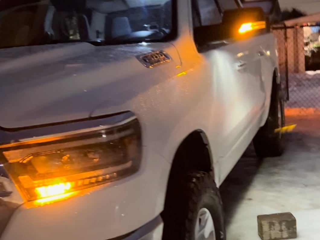 Raxiom Axial Series Sequential LED Mirror Lighting (19-25 RAM 1500)