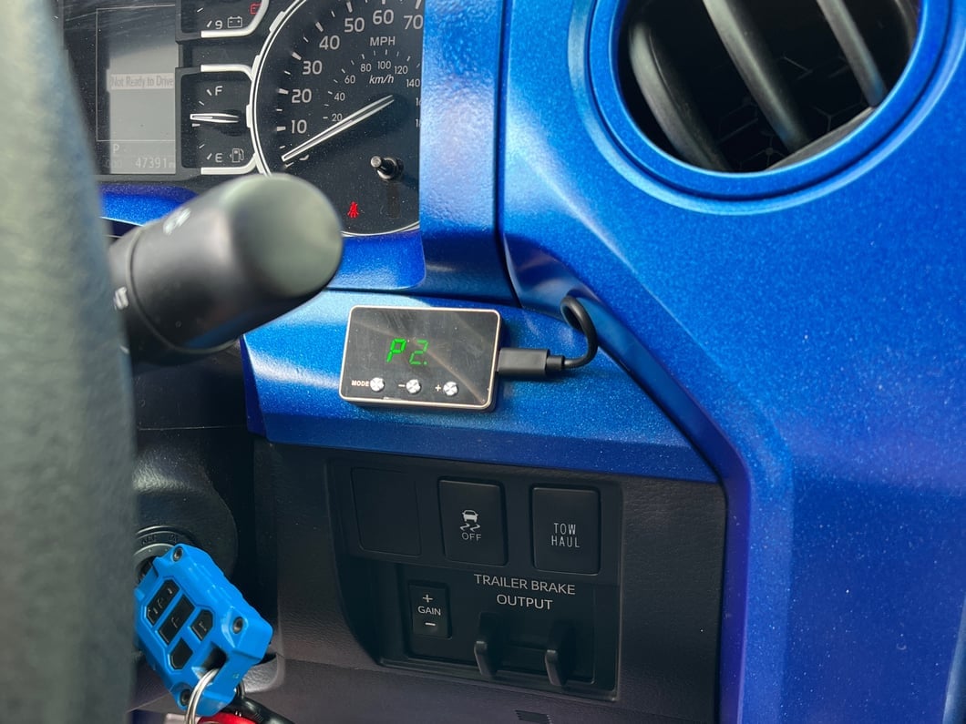 Raxiom SpeedForm Series Throttle Controller (07-25 Tundra)