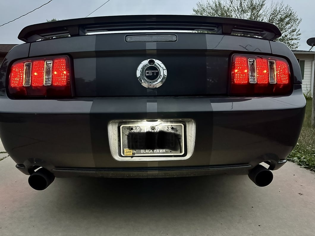 Raxiom Axial Series LED License Plate Lamps (05-09 Mustang)