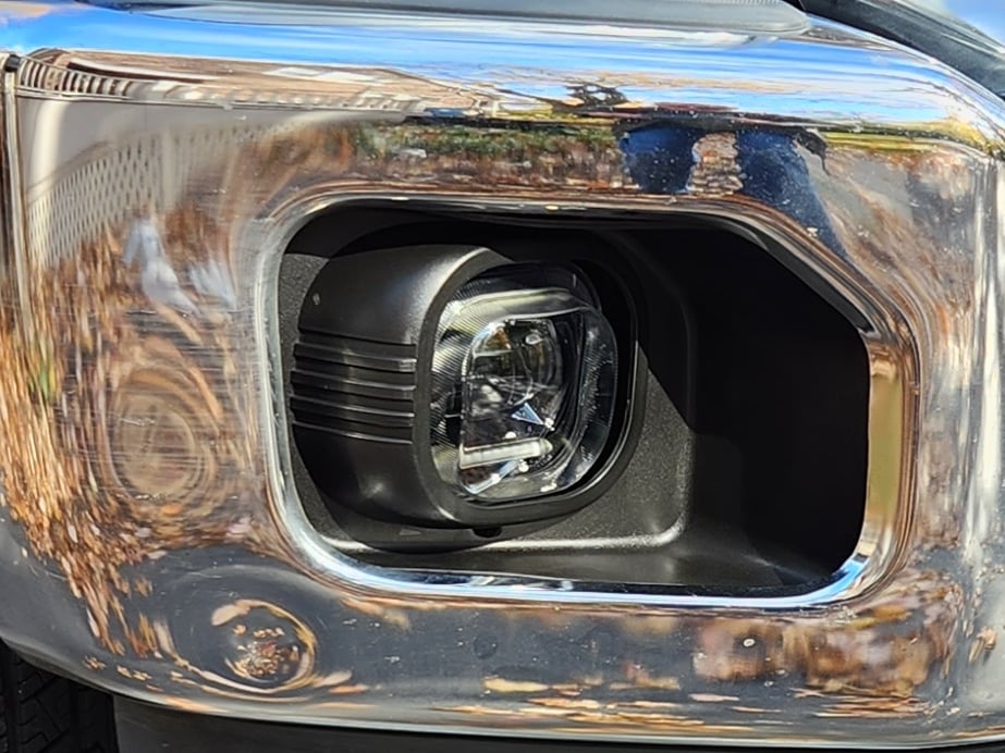 Raxiom Axial Series LED Angel Eye Fog Lights (11-16 F-250 Super Duty)