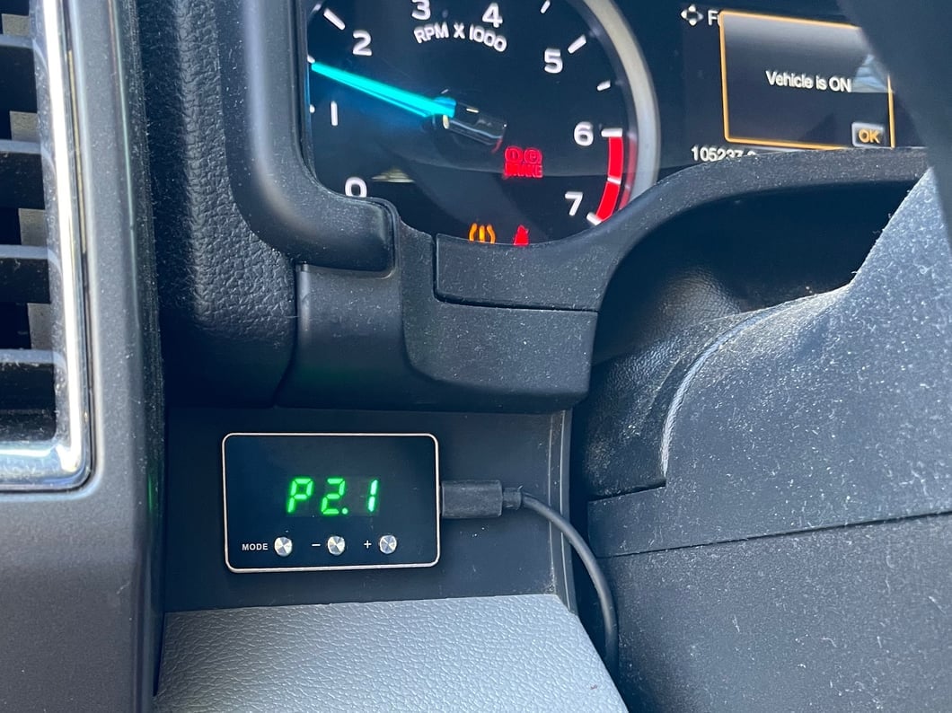 Raxiom SpeedForm Series Throttle Controller (11-25 F-250 Super Duty)