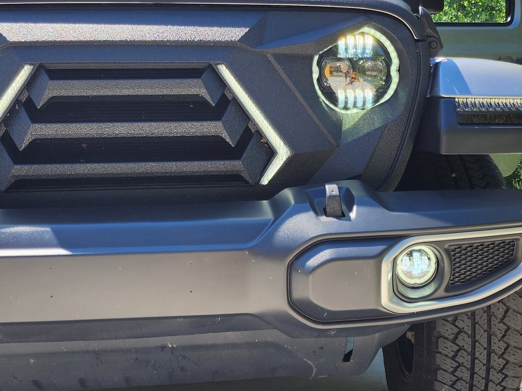 Raxiom Axial Series Angel Eye LED Fog Lights (18-25 Jeep Wrangler JL)