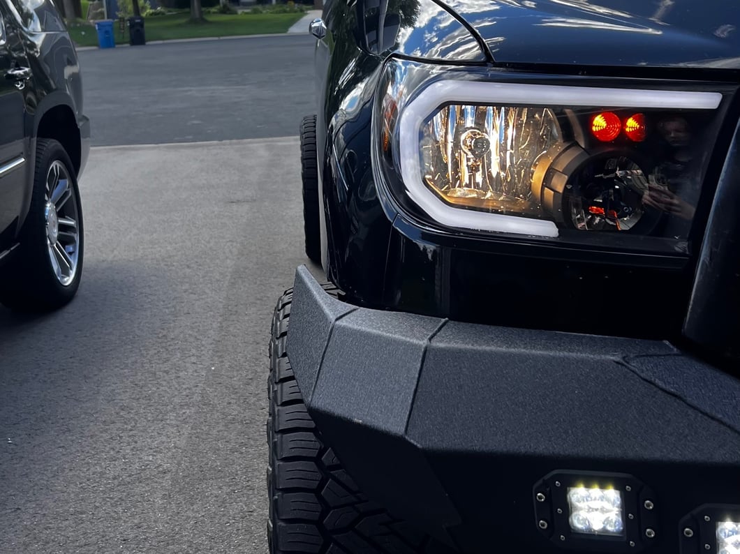 Raxiom Axial Series Headlights with Sequential LED Bar; Black Housing; Clear Lens (07-13 Tundra w/o Level Adjuster)