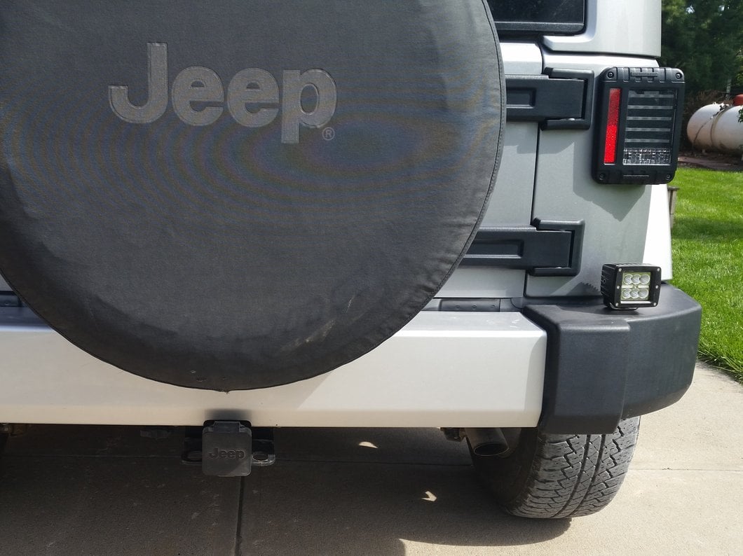 Raxiom Auxiliary/Backup Light Kit