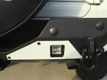 Raxiom Axial Series 3 Inch 6-LED Cube Light; Flood Beam