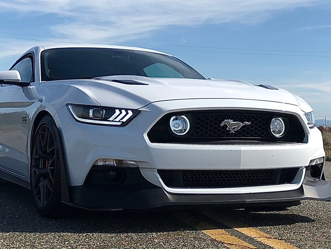Raxiom Projector Headlights for OEM HID Bulbs; Black Housing; Clear Lens (15-17 Mustang; 18-22 Mustang GT350, GT500)