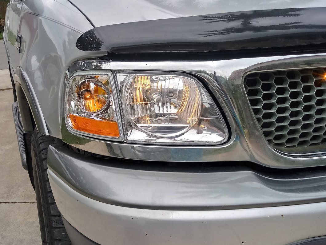 Raxiom G2 Euro Headlights with Parking Lights; Chrome Housing; Clear Lens (97-03 F-150)