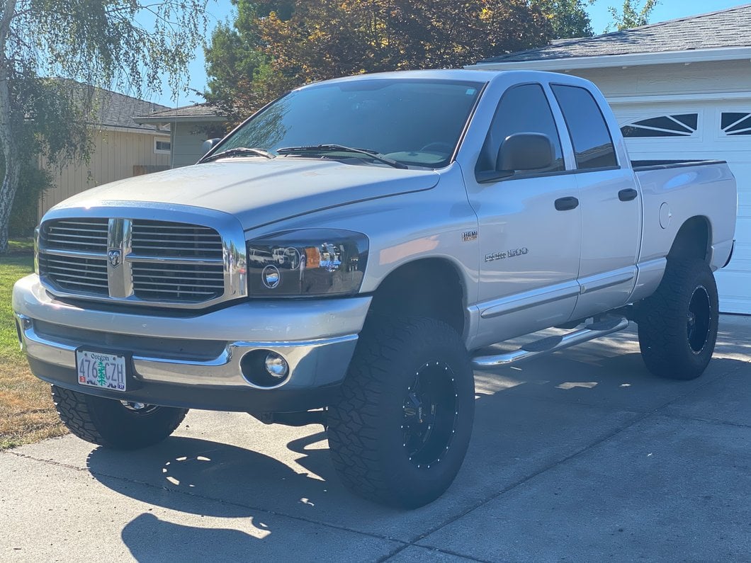 Raxiom CCFL Halo Projector Headlights; Black Housing; Clear Lens (06-08 RAM 1500)