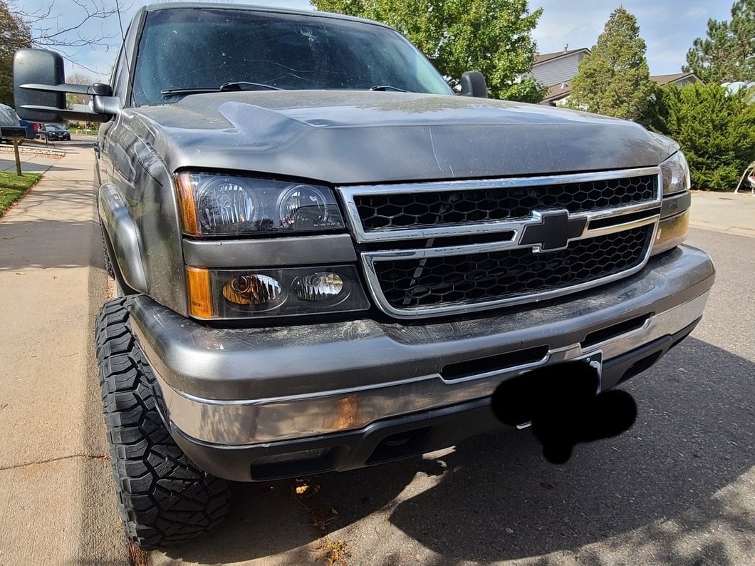 Raxiom Axial Series Crystal Turn Signal and Parking Lights; Black (03-06 Silverado 1500)